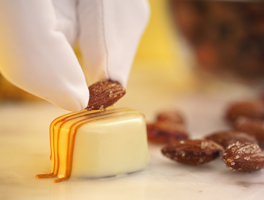 Das veredelte Praliné «Amande de Luxe» Das veredelte Praliné «Amande de Luxe»