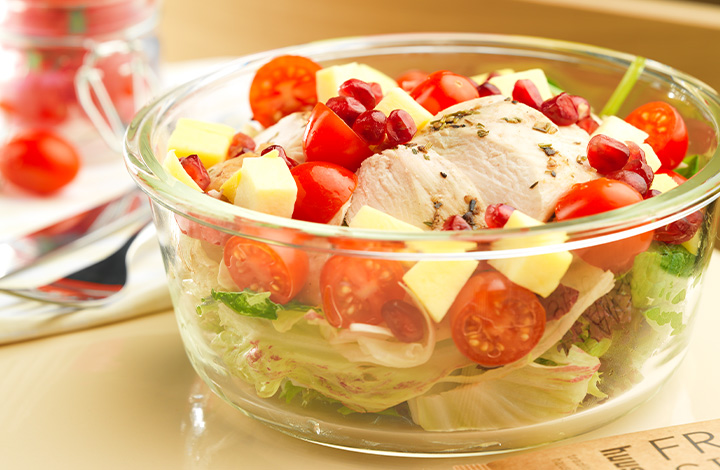 Gesunde Salat Bowls mit und ohne Fleisch Gesunde Salat Bowls mit und ohne Fleisch